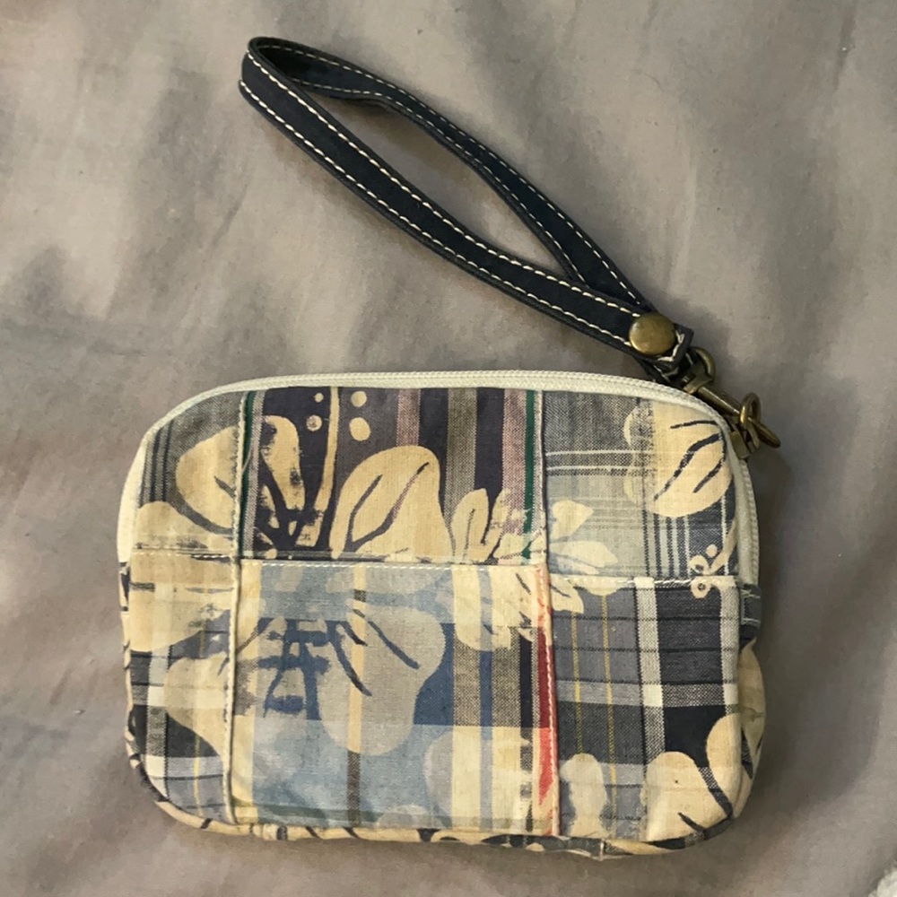 Wristlet